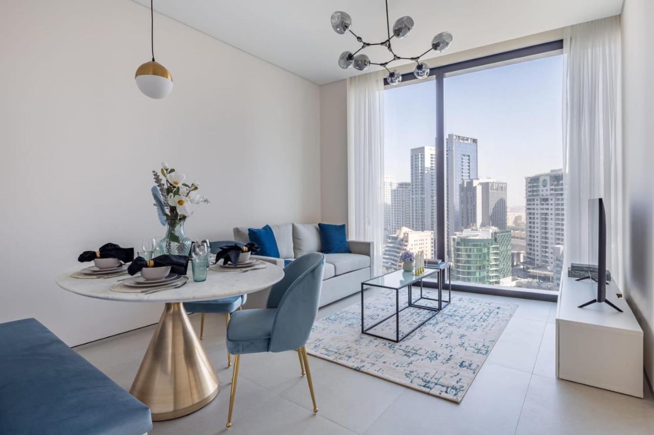 Frank Porter - The Address Jbr Apartment Dubai
